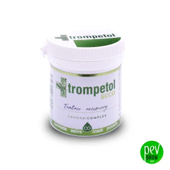 Tarro blanco de Trompetol ECCO visto ligeramente desde arriba, con etiqueta verde y el texto «Tea tree rosemary».