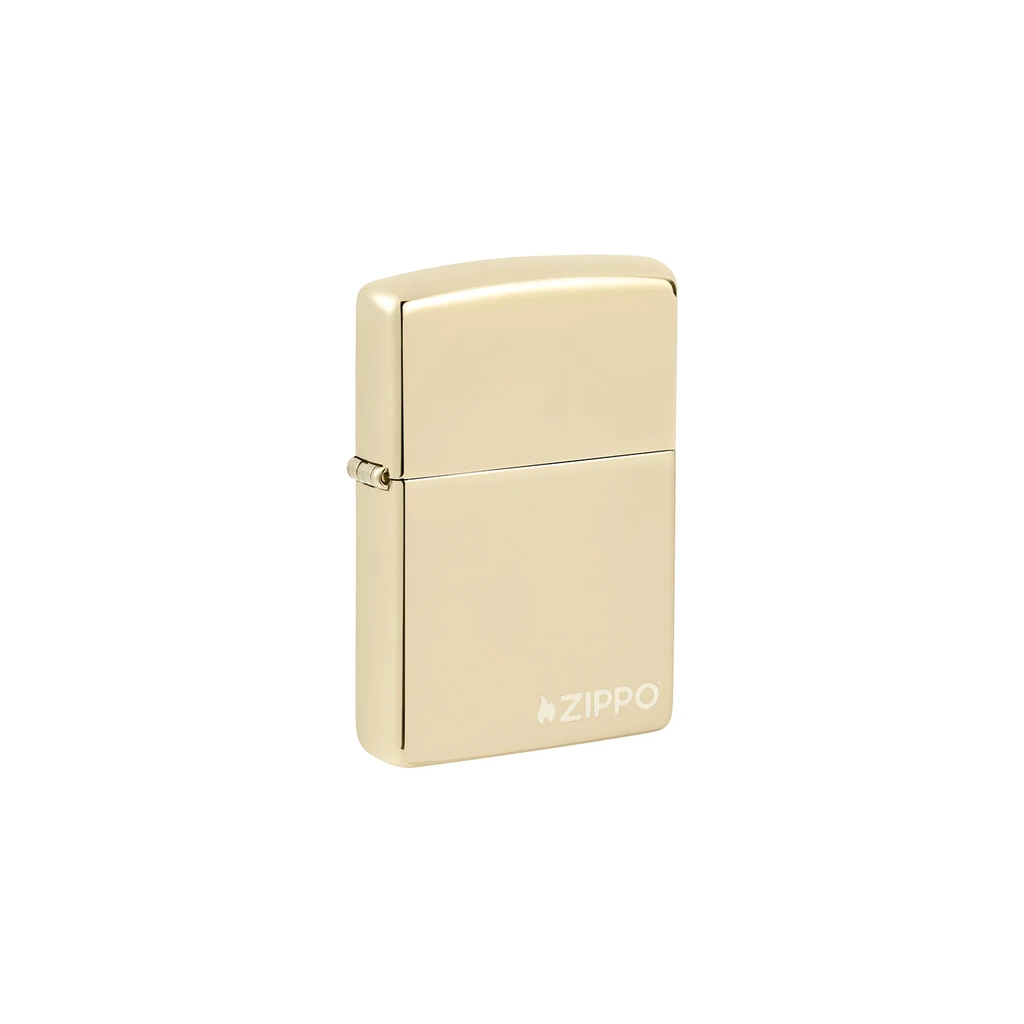 Encendedor Zippo Champagne cerrado, de tono dorado claro, con esquinas redondeadas y logo Zippo en la parte inferior.