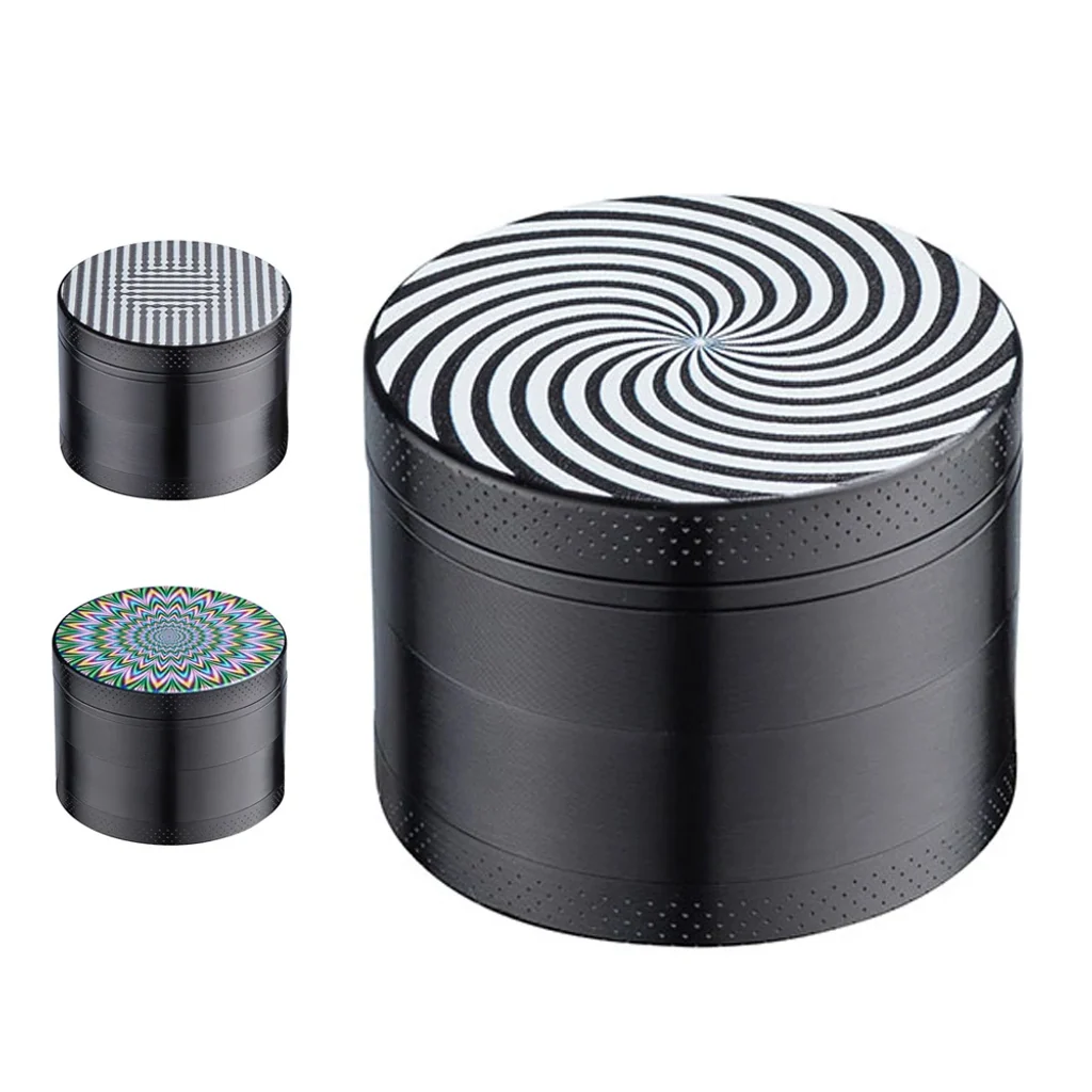 Grinders negros Psycodelyc CHAMP con distintos diseños de tapa: espiral en blanco y negro, trama geométrica y estrella multicolor.