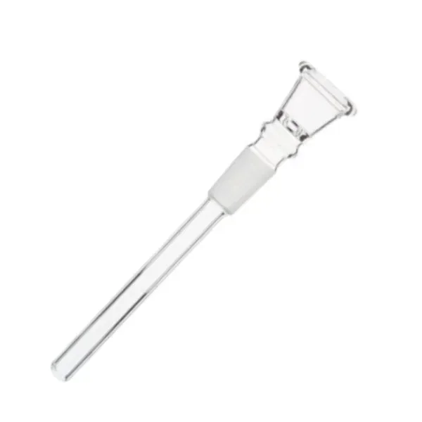 Cazoleta con tubo de cristal transparente, colocada en diagonal sobre fondo blanco, con boca ensanchada y unión esmerilada.