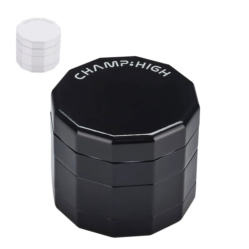 Grinder CHAMP HIGH negro de contorno facetado y varias secciones apiladas, con una variante blanca en un recuadro superior.