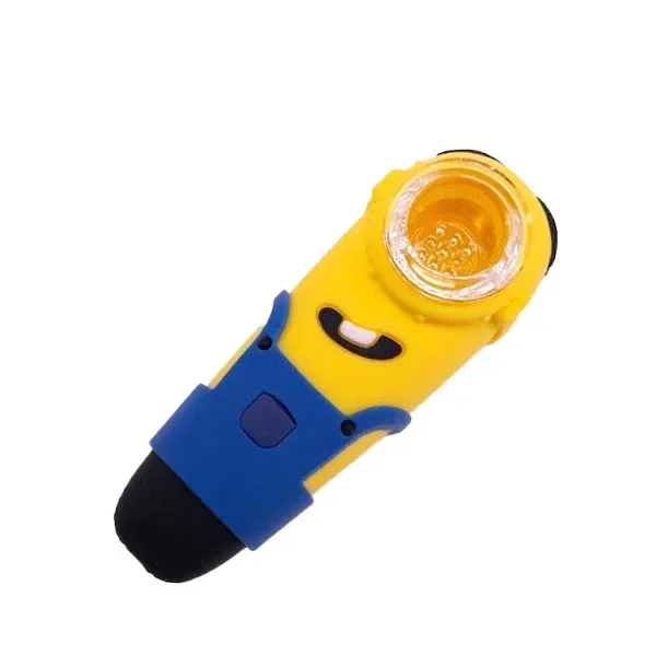 Pipa Mini On en diagonal, con cuerpo amarillo, peto azul, extremo negro y cazoleta transparente sobre una cara sonriente.