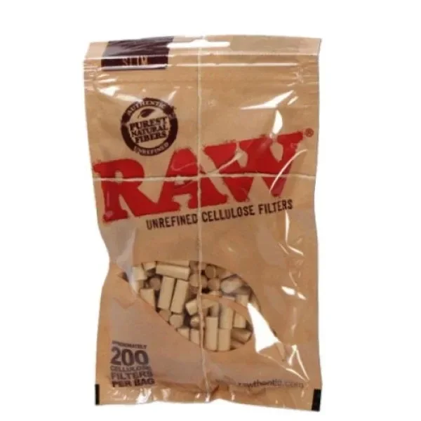 Bolsa marrón de filtros de celulosa RAW Slim, con logotipo rojo y ventana transparente que muestra varios filtros cilíndricos beige.