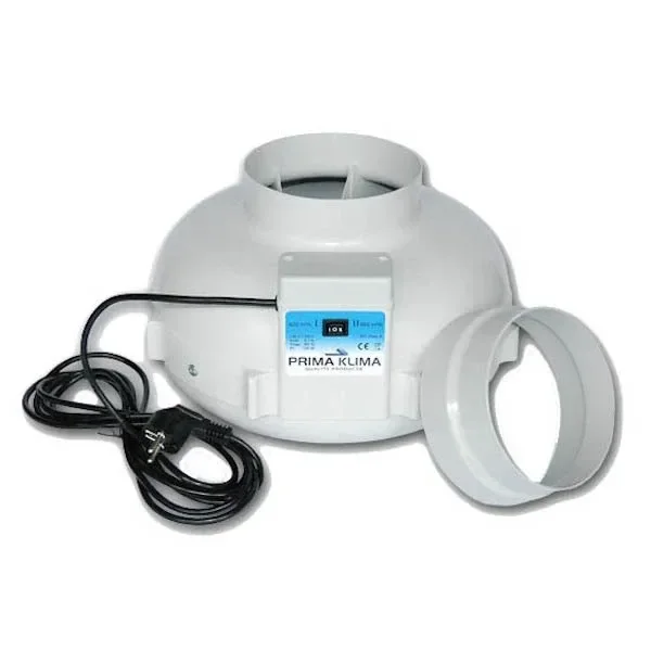 Extractor Prima Klima PK150-2 blanco, con boca circular superior, interruptor frontal, cable con enchufe y aro separado a un lado.