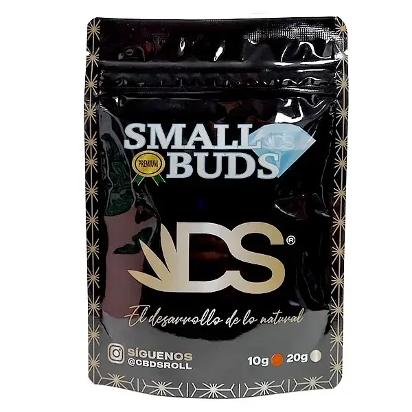 Bolsa negra de CBDSROLL Small Buds con cierre resellable, letras claras y motivos dorados sobre fondo blanco.