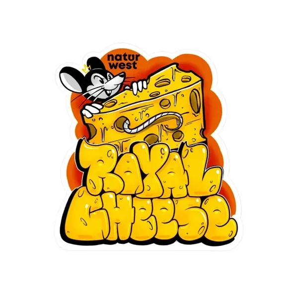 Diseño de Naturwest Royal Cheese con un ratón coronado junto a una cuña de queso y grandes letras amarillas sobre fondo naranja.