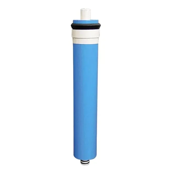 Membrana de recambio GrowMax M-VX-TW30-150D, dispuesta en vertical, con cuerpo azul, extremo superior blanco y juntas negras. Membrana de recambio GrowMax M-VX-TW30-150D, dispuesta en vertical, con cuerpo azul, extremo superior blanco y juntas negras.