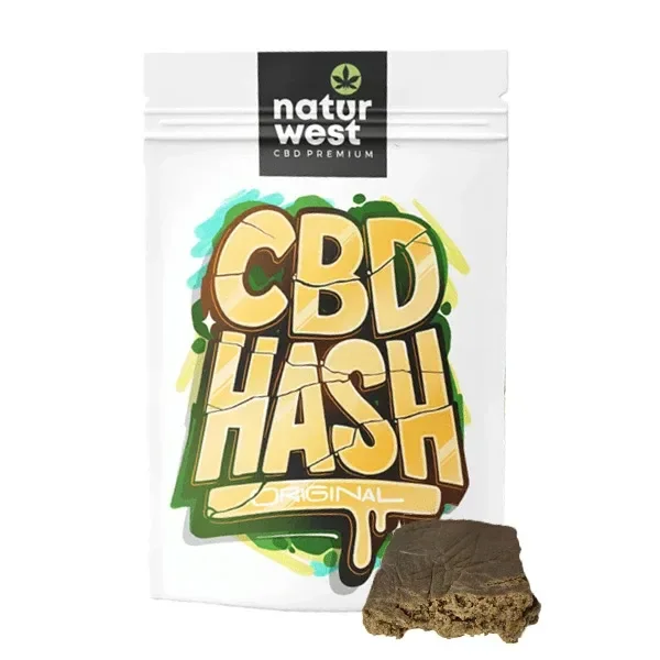 Bolsa blanca Naturwest con letras amarillas «CBD HASH ORIGINAL» y un bloque marrón delante, de superficie marcada y borde desmenuzado.