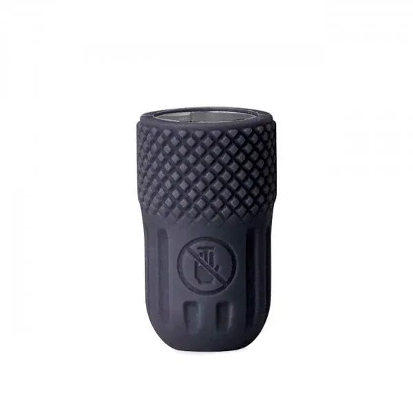 Cabezal de hierbas X-vape X-max Fyra negro, con abertura superior circular, borde de textura romboidal y ranuras verticales.