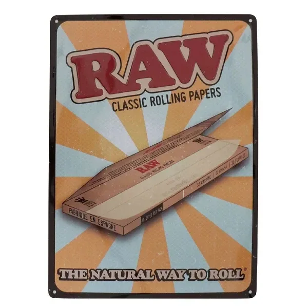 Cartel retro RAW con borde negro, fondo de rayos naranjas y claros, un librillo de papel y el texto «The natural way to roll».