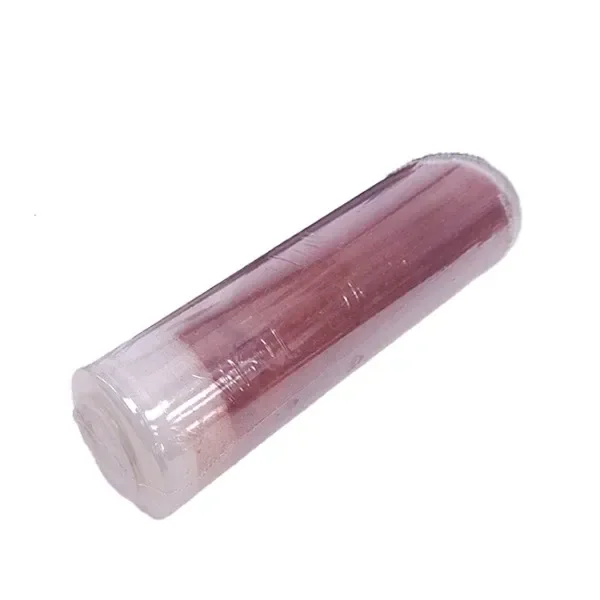 Filtro de recambio para desionizador Maxquarium de GROWMAX, de forma cilíndrica y carcasa transparente con interior rosado, colocado en diagonal. Filtro de recambio para desionizador Maxquarium de GROWMAX, de forma cilíndrica y carcasa transparente con interior rosado, colocado en diagonal.