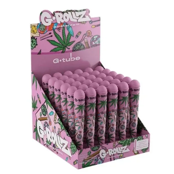 Expositor rosa G-Rollz con varios tubos portacigarros Amarena, decorados con hojas verdes y dibujos de colores.