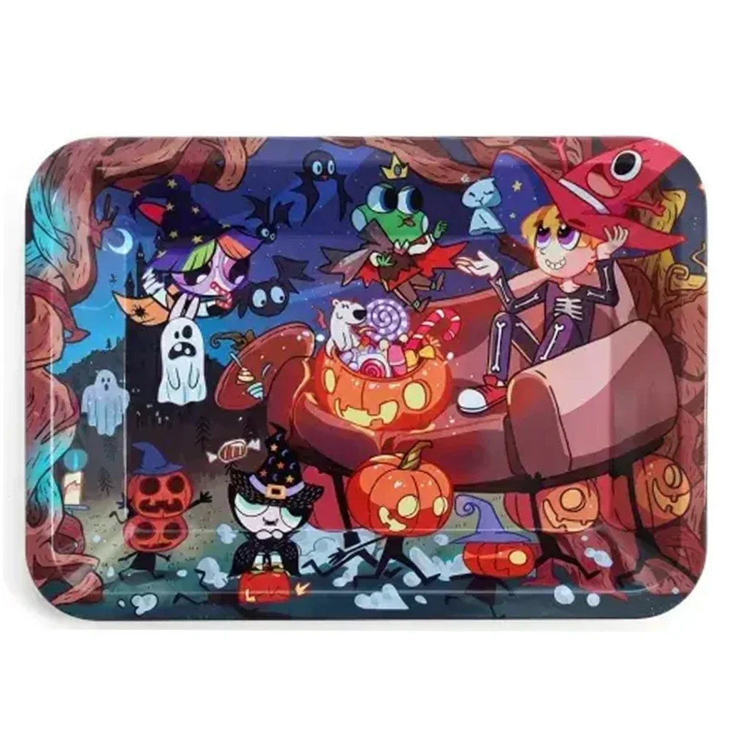 Bandeja rectangular de bordes redondeados con ilustraciones de Halloween: brujas, fantasmas, murciélagos y calabazas de colores.