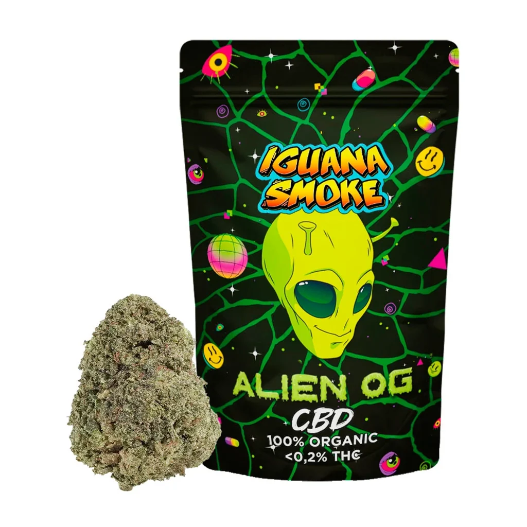 Bolsa de Iguana Smoke Alien OG CBD con un extraterrestre verde sobre fondo negro y un cogollo a su lado.