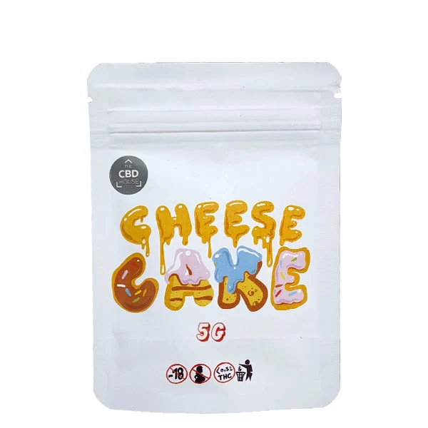 Bolsa blanca con cierre, sello CBD House y texto «Cheese Cake» en letras de colores, con la indicación «5G» en el frontal.