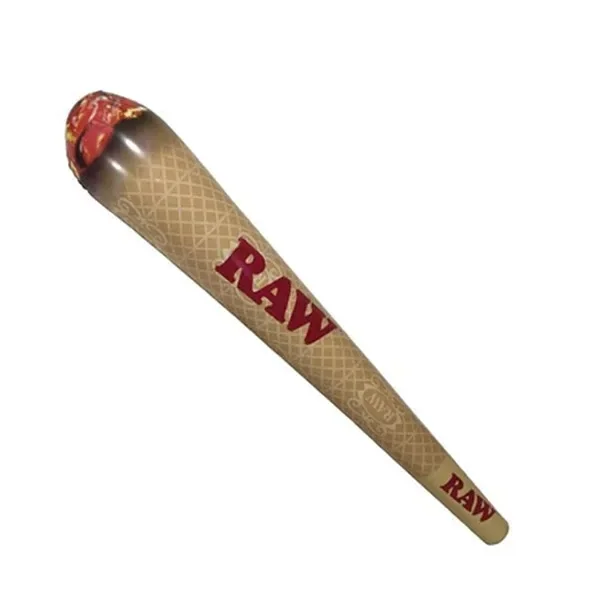 Big Joint RAW hinchable decorativo en diagonal, de color beige con logotipos rojos y un extremo que representa una brasa.