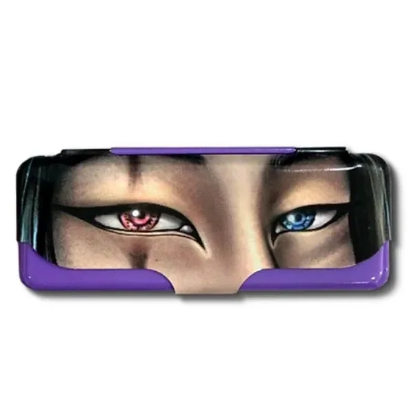 Cajita rectangular Rolling Circus Tora Tora con bordes morados y un rostro ilustrado con un ojo rosa y otro azul sobre fondo blanco.