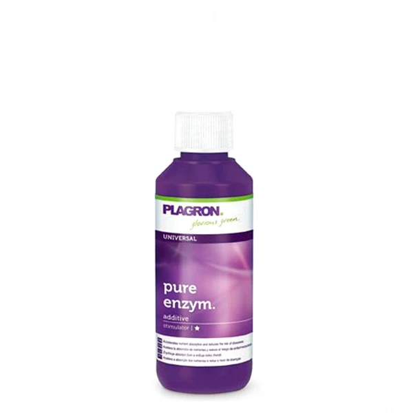 Botella morada de Pure Zym de Plagron con tapón blanco y etiqueta «pure enzym.», sobre fondo blanco.