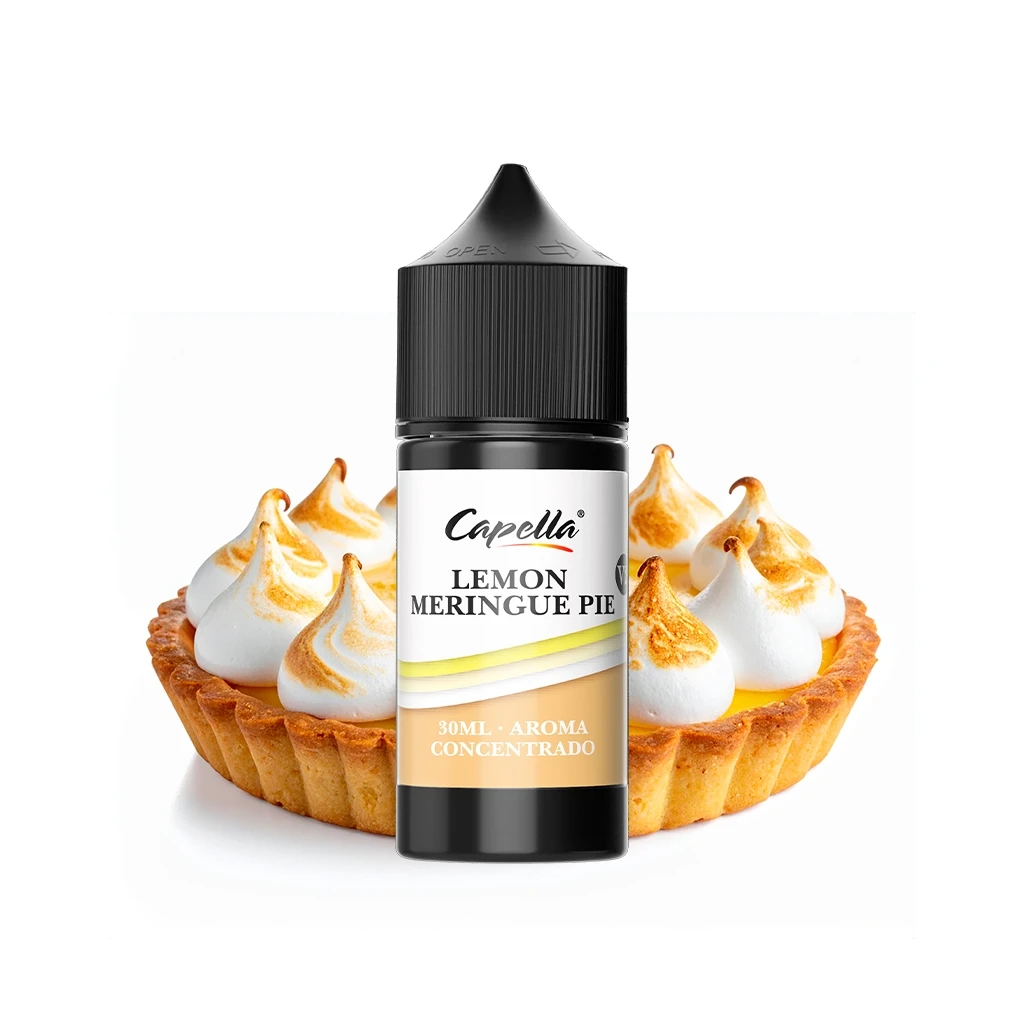 Frasco de aroma Capella Lemon Meringue Pie con tapón negro, delante de una tartaleta con copetes de merengue dorado.