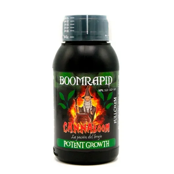 Bote negro de Boomrapid Fullcrem Cannaboom con tapón dosificador translúcido y etiqueta verde con un mago y el texto Potent Growth.