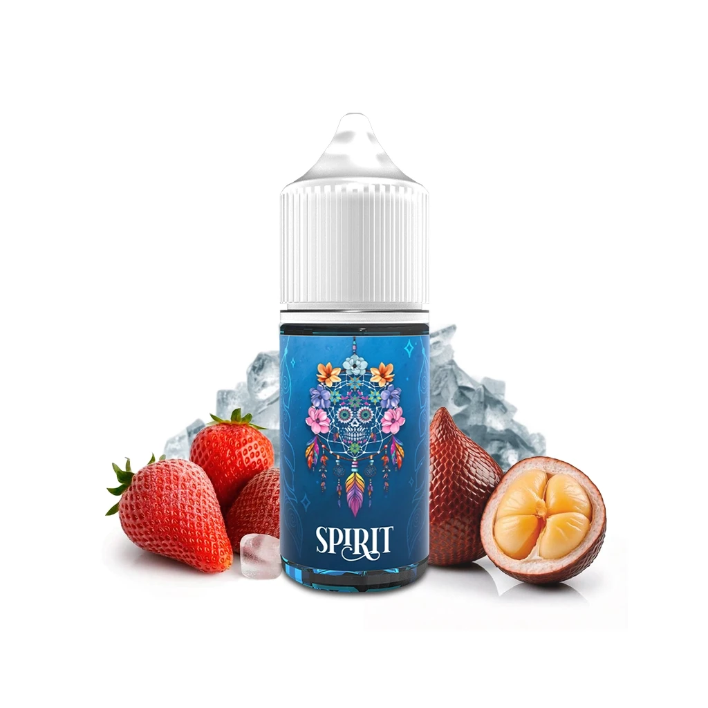 Frasco de Sweet Dream Spirit con etiqueta azul y un búho floral, rodeado de fresas, hielo y una fruta de piel rojiza abierta.