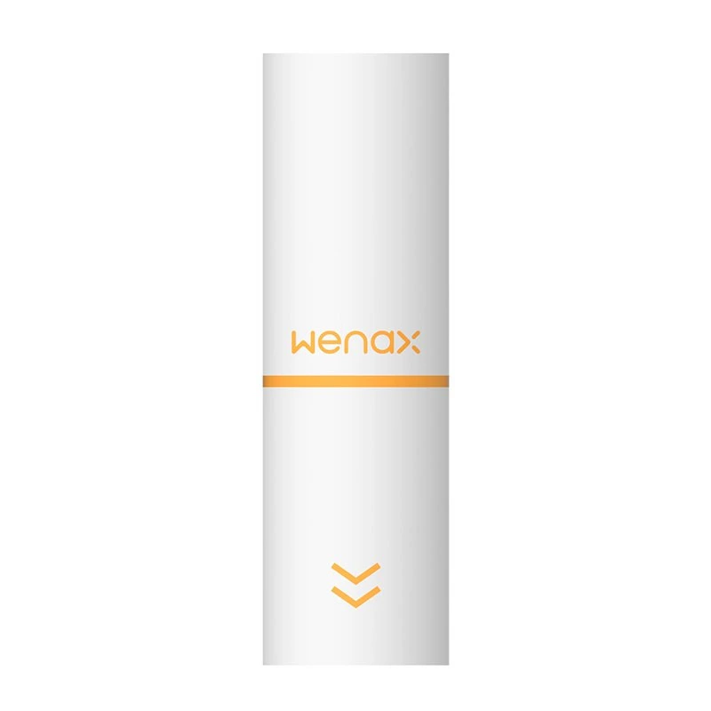 Filtro blanco cilíndrico Wenax en posición vertical, con logotipo naranja, una franja central y dos chevrones cerca de la base.