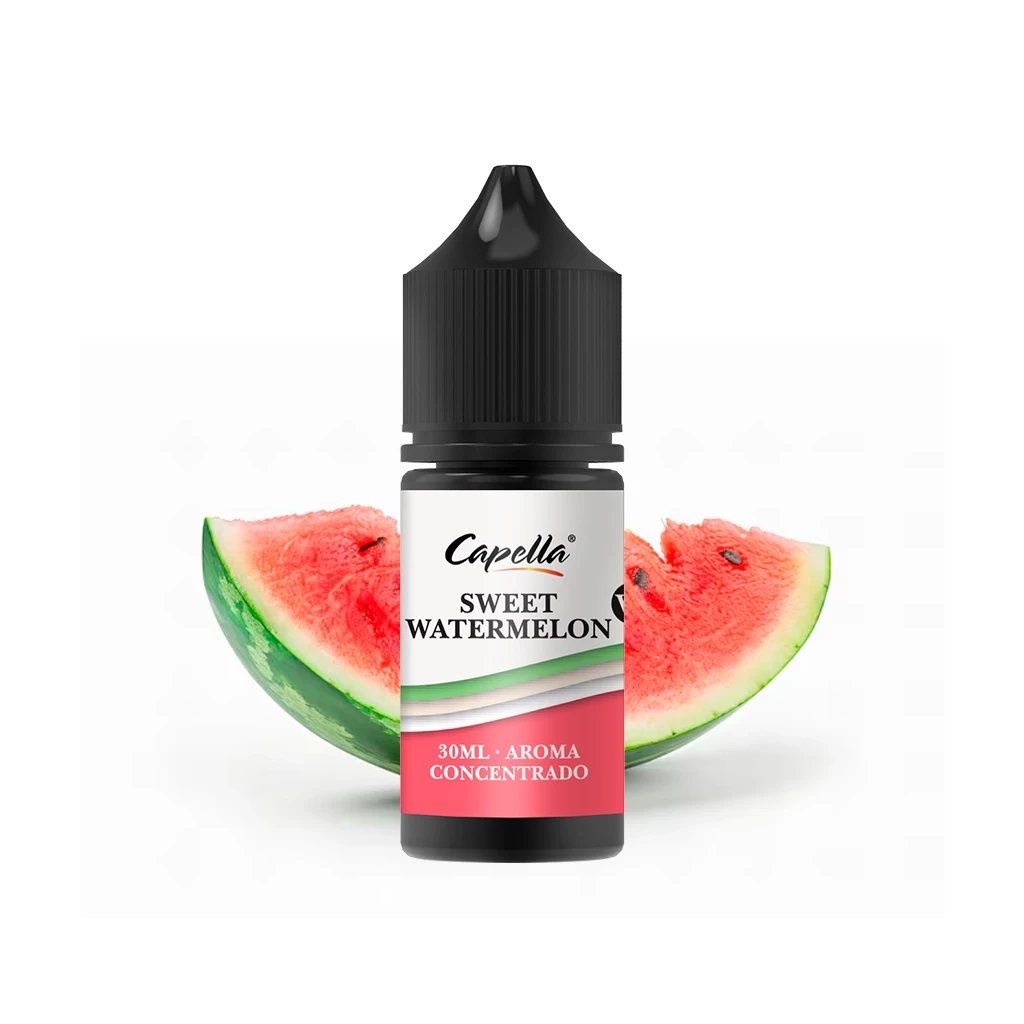 Frasco de aroma Capella Sweet Watermelon de 30 ml con tapón negro y etiqueta blanca y roja, delante de dos trozos de sandía.