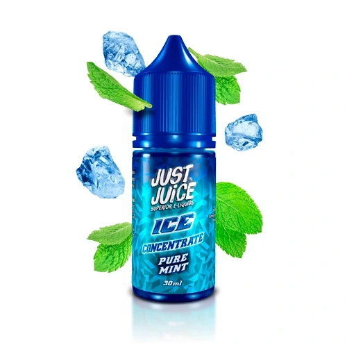 Frasco azul de Just Juice Ice Pure Mint Concentrate de 30 ml, rodeado de hojas de menta y cubitos de hielo sobre fondo blanco.
