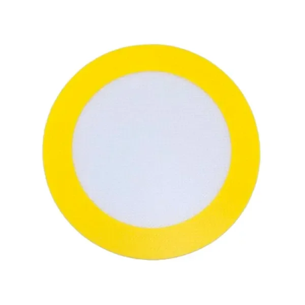 Tapete redondo Easy Garden Smokers visto de frente, con borde ancho amarillo y centro blanco de textura fina.