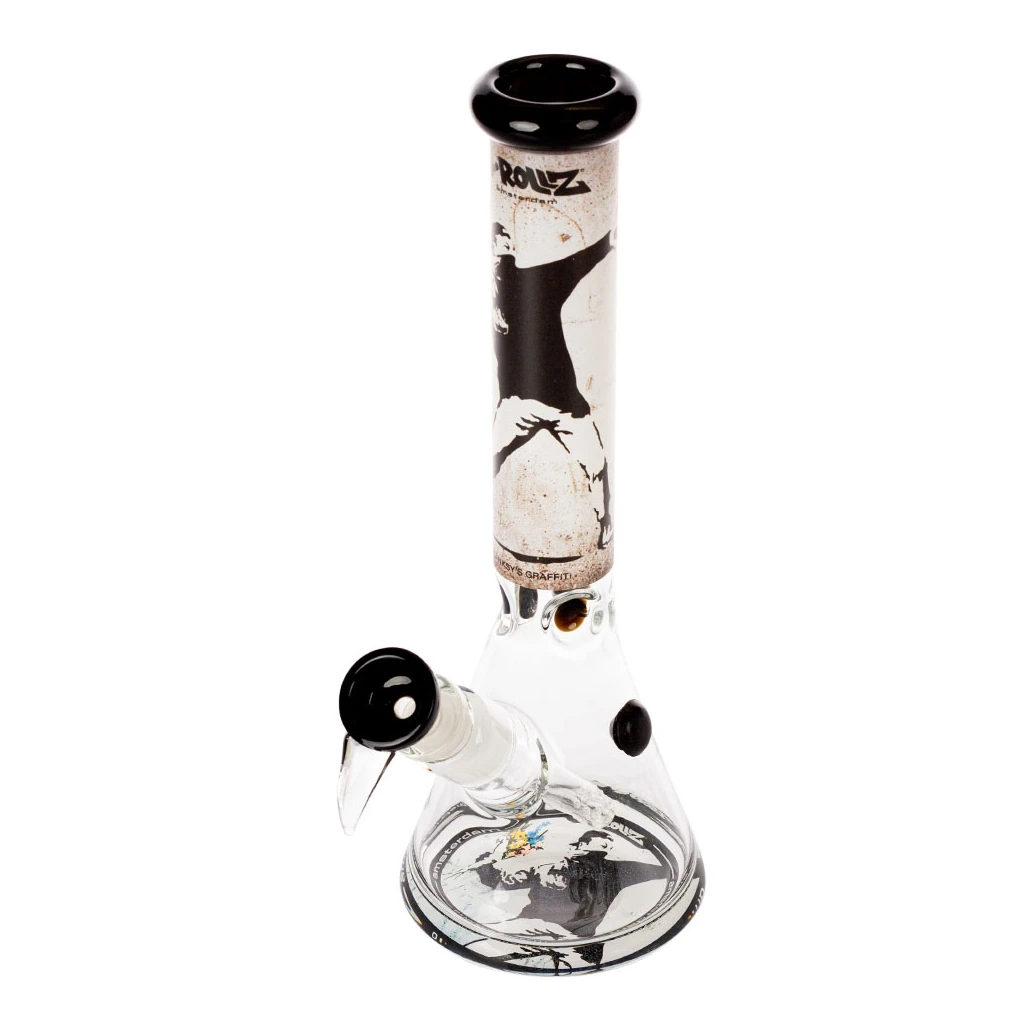 Bong Cristal Ice Banksy de base ancha y cuello alto, con ilustraciones negras, boquilla negra y cazoleta lateral sobre fondo blanco.