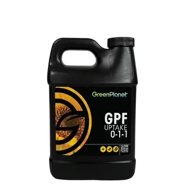Envase negro con asa y tapón de rosca, etiqueta GreenPlanet GPF Uptake 0-1-1 de un litro, sobre fondo blanco. Envase negro con asa y tapón de rosca, etiqueta GreenPlanet GPF Uptake 0-1-1 de un litro, sobre fondo blanco.
