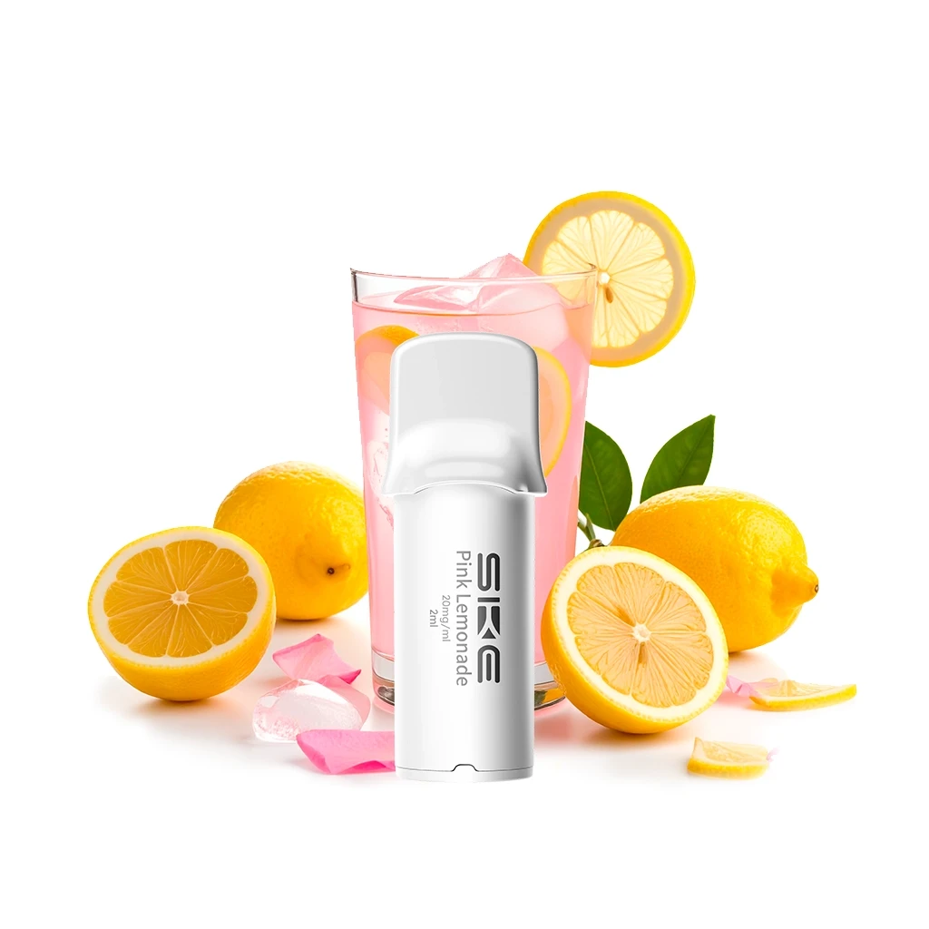 Pod SKE Pink Lemonade plateado con boquilla blanca, delante de un vaso de bebida rosa con hielo y rodeado de limones.