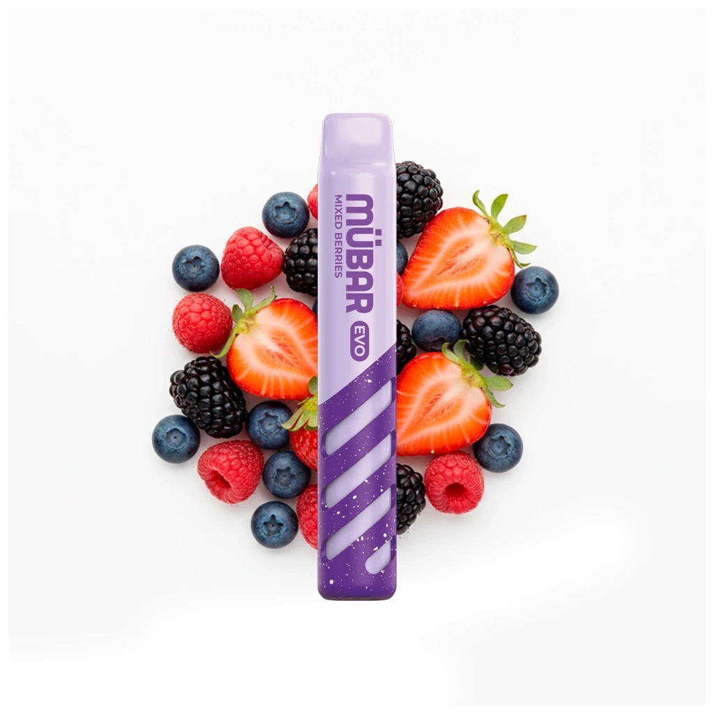 Vaper Mübar Evo Mixed Berries de color lila y morado, dispuesto verticalmente sobre una composición de fresas, moras, frambuesas y arándanos.