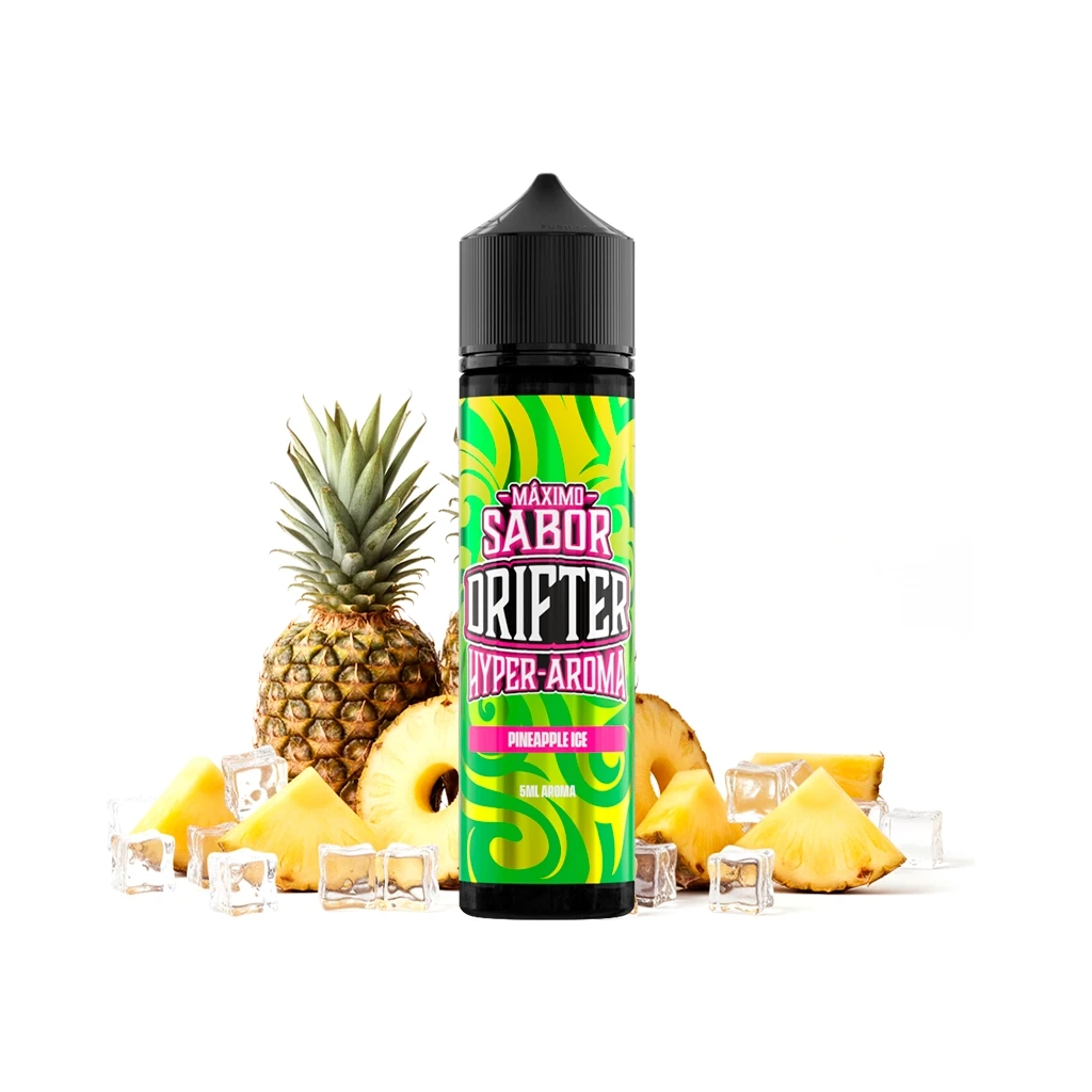 Bote Drifter Hyper Pineapple Ice con etiqueta verde y amarilla y tapón negro, rodeado de piña entera, rodajas, trozos y cubitos de hielo.