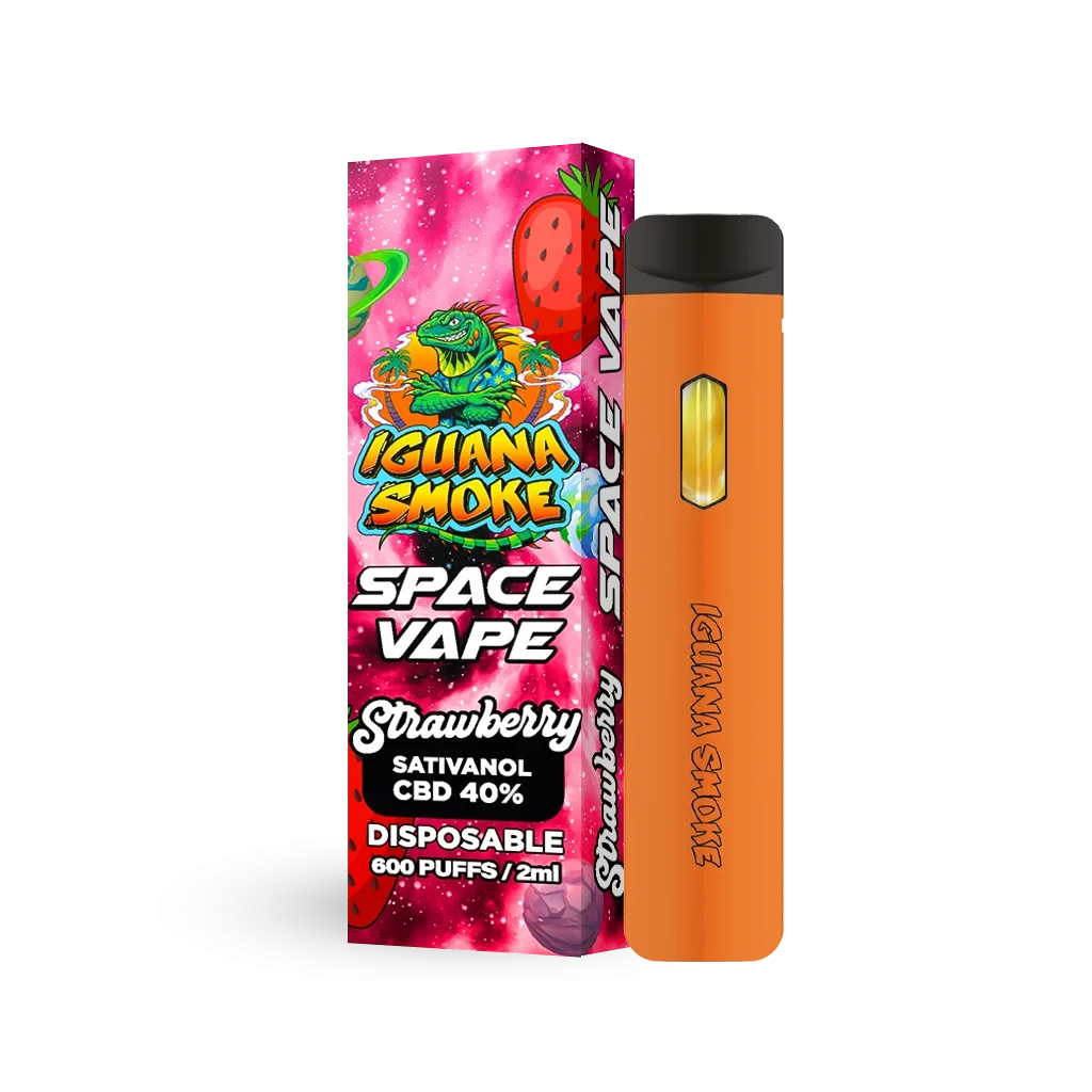 Pod naranja Space Vape Strawberry junto a su caja rosa de Iguana Smoke, decorada con fresas y una iguana, sobre fondo negro.