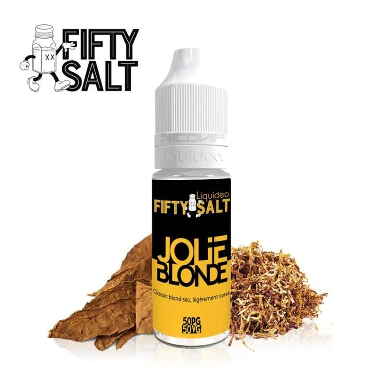 Frasco JOLIE BLONDE Fifty Salt de Liquideo con tapón blanco y etiqueta negra y amarilla, junto a hojas y hebras de tabaco.