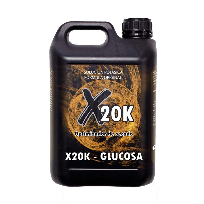 Garrafa negra de X20K Glucosa con asa integrada y tapón negro; etiqueta negra y dorada con el texto «Optimizador de secado».