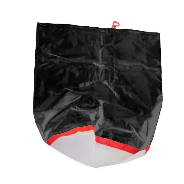 Bolsa Secret-Icer negra con costuras verticales y fondo de malla blanca delimitado por una franja roja, sobre fondo blanco.