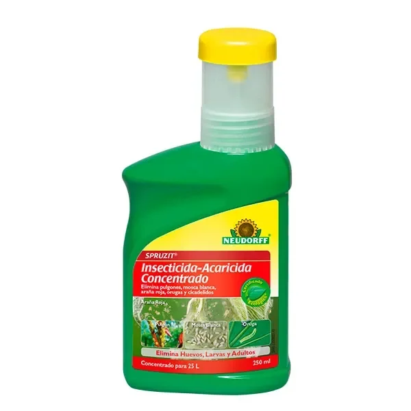 Envase verde de insecticida acaricida Spruzit Concentrado de Neudorff, con tapón amarillo y etiqueta de 250 ml sobre fondo blanco.