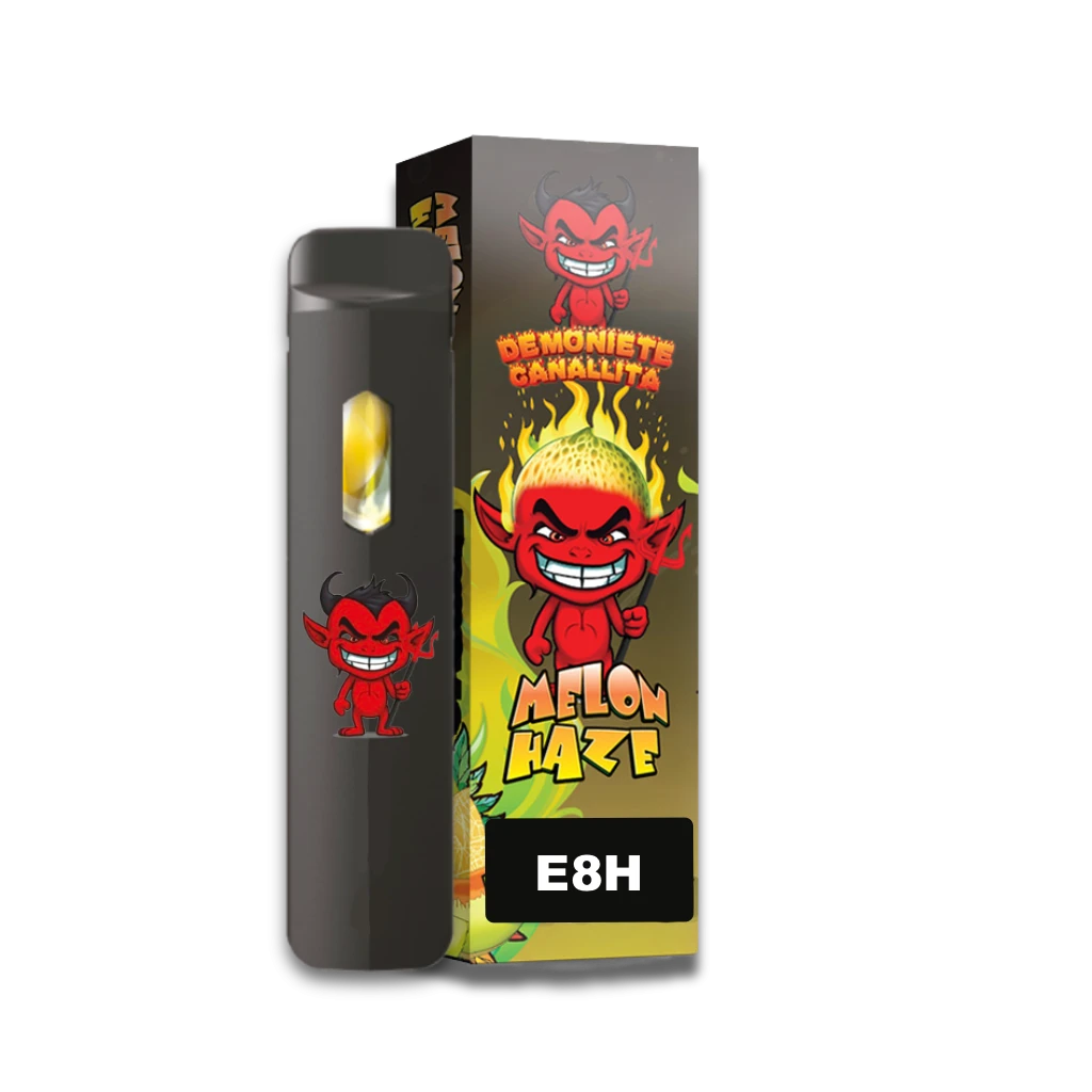 Pod negro Demoniete Canallita junto a su caja Melon Haze E8H, con dibujos de un diablillo rojo sobre fondo negro.