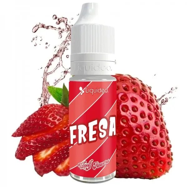 Frasco Liquideo Wpuff Flavors con etiqueta roja que dice FRESA y tapón blanco, delante de fresas enteras y cortadas.