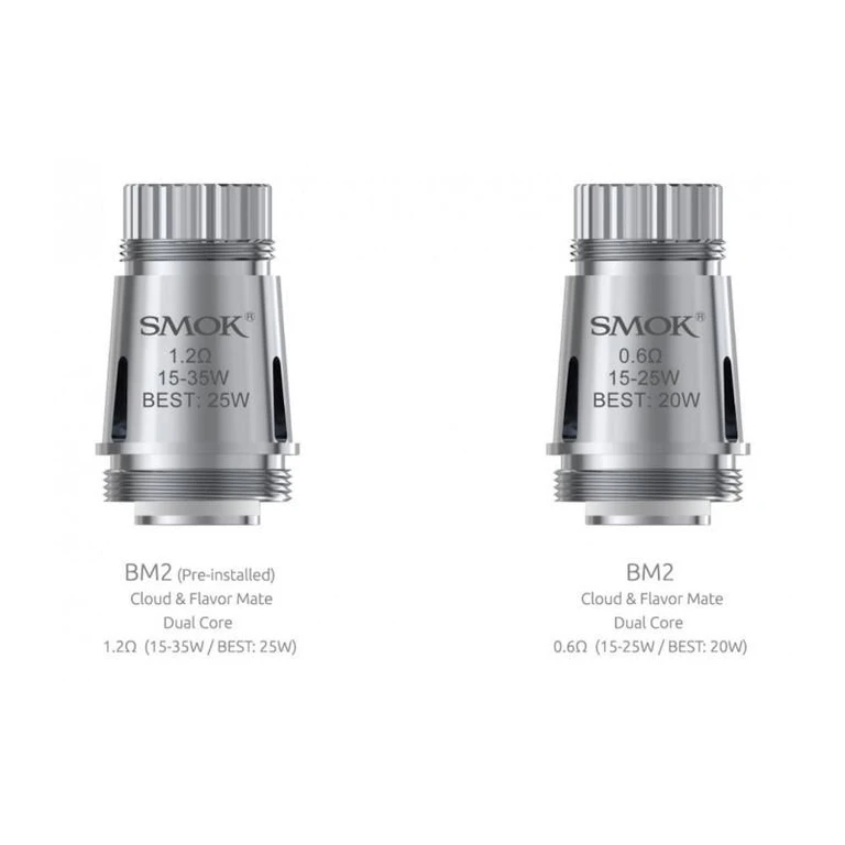 Comparación de resistencias SMOK BM2 Dual Core: 1,2 Ω de 15–35 W a la izquierda y 0,6 Ω de 15–25 W a la derecha, sobre fondo blanco.