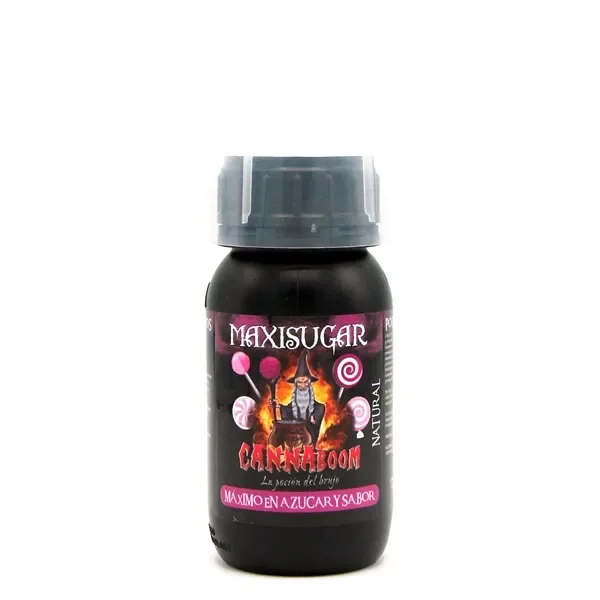 Bote negro de Maxisugar Cannaboom con tapón gris y etiqueta decorada con un mago y caramelos rosas, sobre fondo blanco.