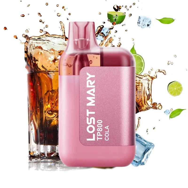 Vaper Lost Mary TP800 Cola rosa en primer plano, con un vaso de refresco oscuro, salpicaduras, hielo y rodajas de lima al fondo.