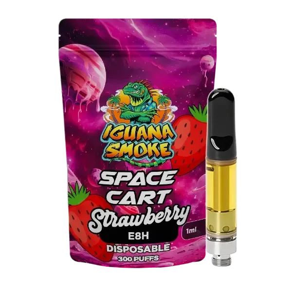 Cartucho Iguana Smoke con líquido amarillo y boquilla negra junto a su envase Space Cart Strawberry E8H, con fresas y fondo espacial rosa.