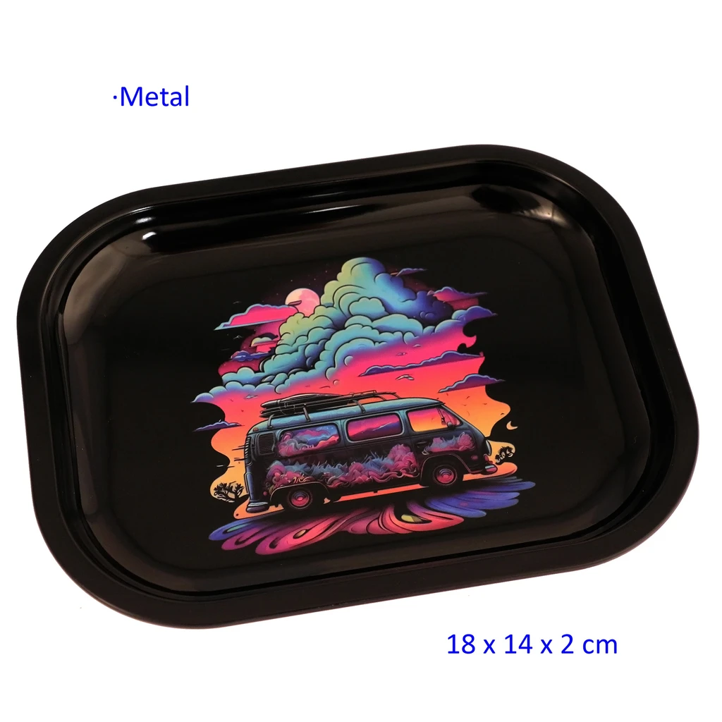 Bandeja negra para liar de 18 × 14 cm, con bordes elevados y una ilustración de furgoneta entre nubes multicolores.