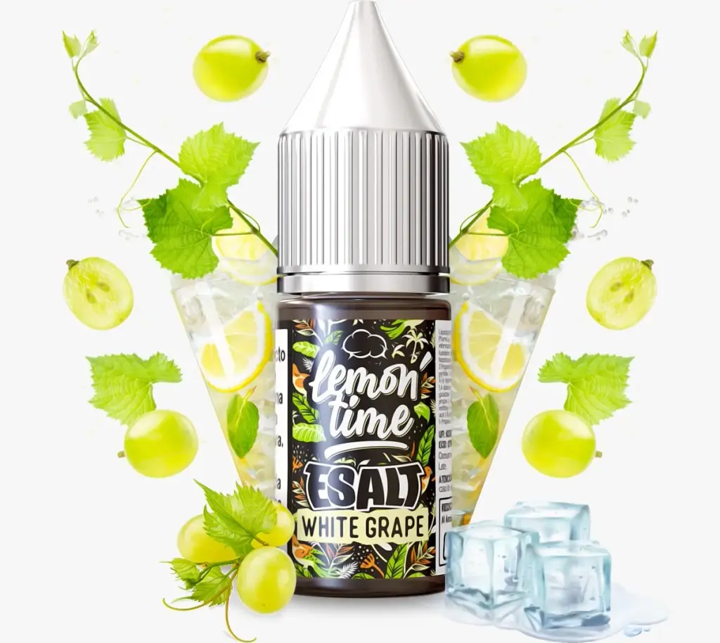 Frasco de Lemon Time White Grape E-salt con tapón plateado, rodeado de uvas verdes, hojas, rodajas de limón y cubitos de hielo.