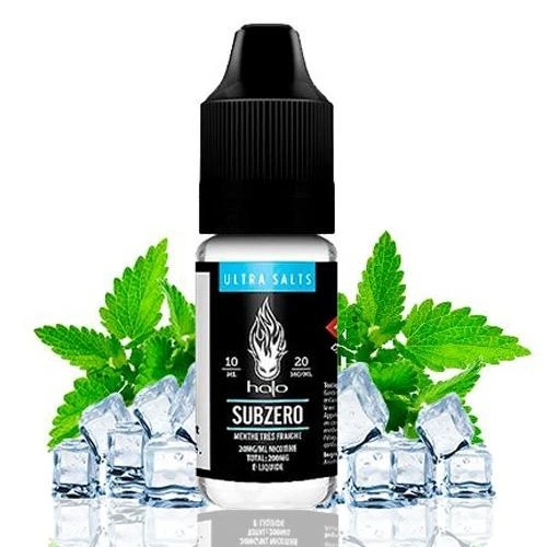 Frasco Halo Subzero Ultra Salts con tapón negro y etiqueta de 10 ml y 20 mg/ml, rodeado de hojas verdes y cubitos de hielo.