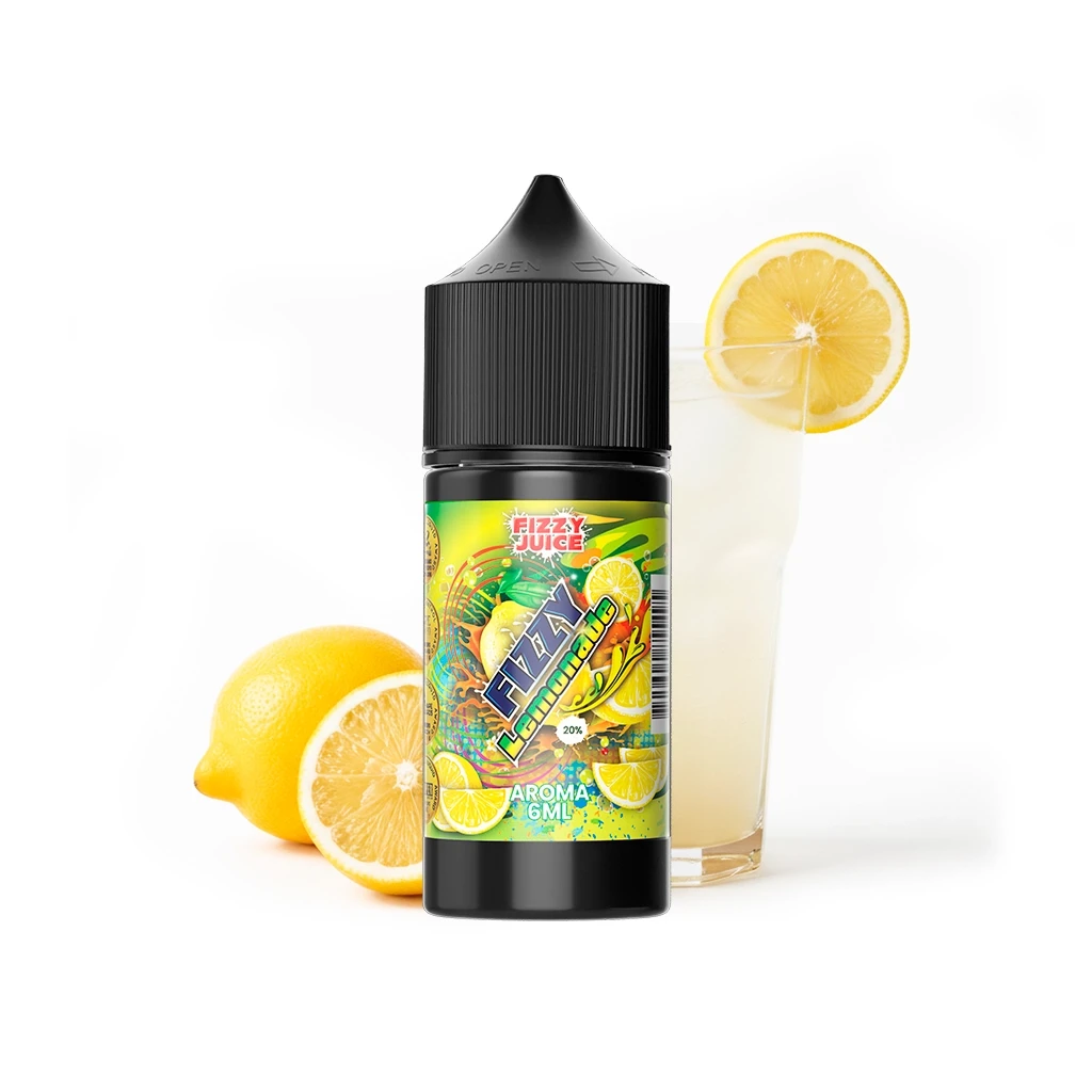 Bote de Fizzy Juice Lemonade con tapón negro y etiqueta verde y amarilla, junto a limones y un vaso con una rodaja de limón.