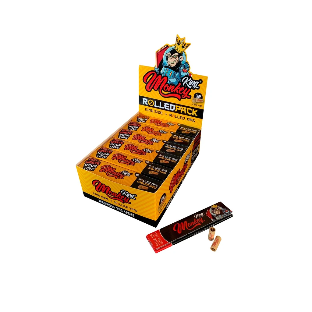 Expositor amarillo de papel Monkey King Rolled Pack King Size, con un estuche negro y rojo y filtros enrollados delante.
